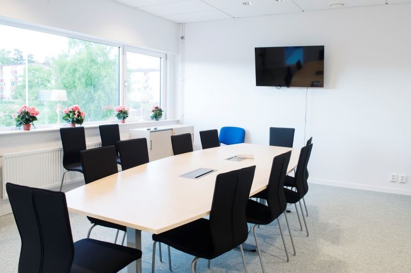 majabrand_skogasrackethall_ny_08.jpg (97 K<img style='width:20px;height:20px;' src='images/smiley/cool.svg' alt='Cool' style='vertical-align:middle;' />